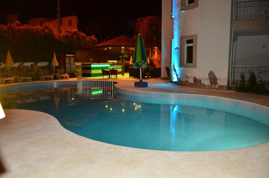 Almila Side Suite Hotel Habitación foto