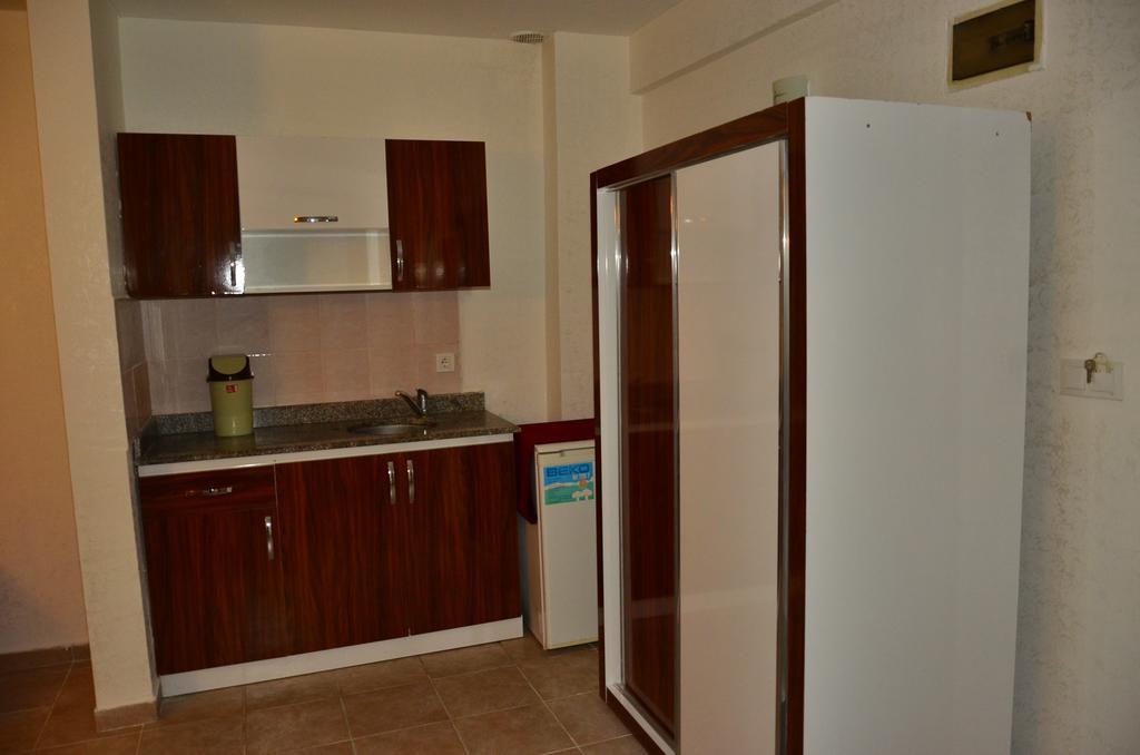 Almila Side Suite Hotel Habitación foto