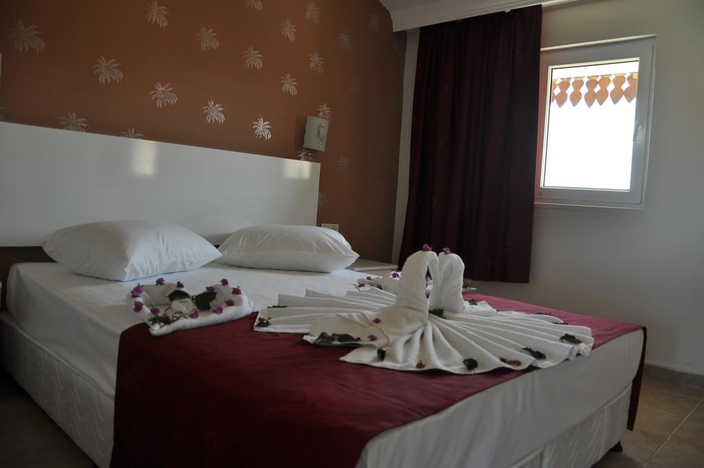 Almila Side Suite Hotel Habitación foto